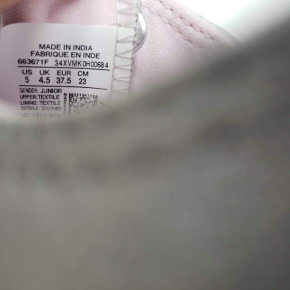 NEW! Converse Silver Pink Lace Ups - 5 - Picture 7 of 7